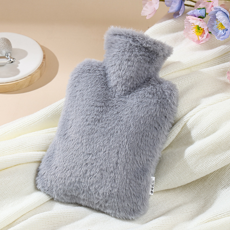 Ūdens piepildāms karstā ūdens pudeles ar imitētā truša pūka pārklājumu, stiprināts PVC iekšējais slānis, apkure ar ūdens piepildi, karsta un auksta izmantošana