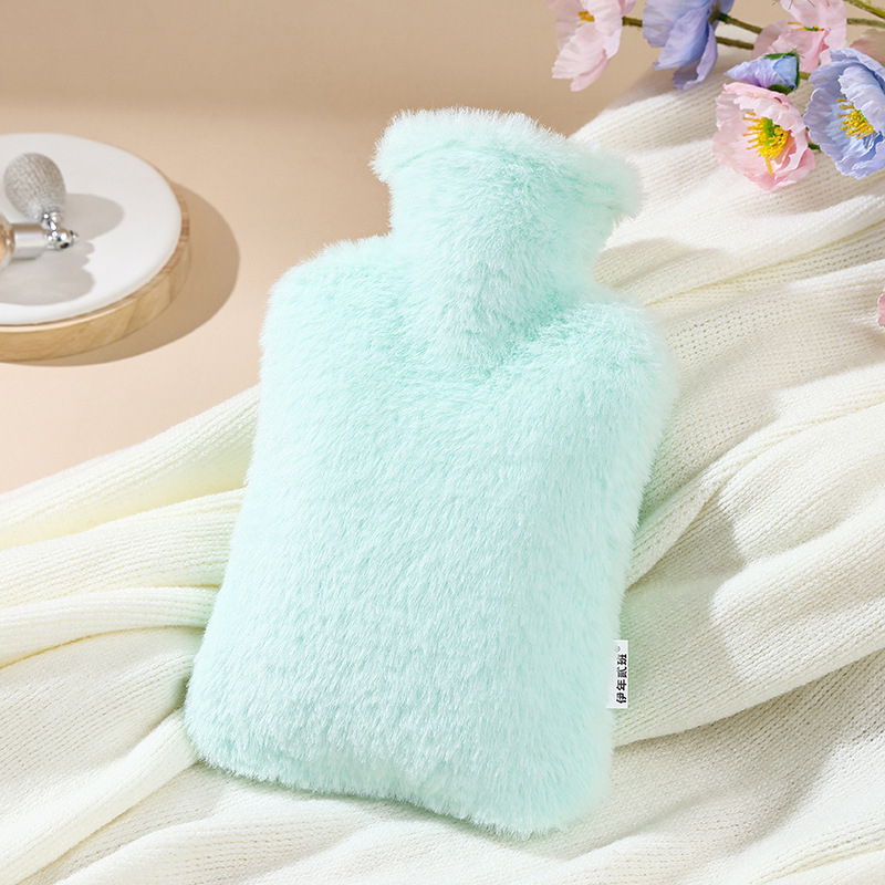 Ūdens piepildāms karstā ūdens pudeles ar imitētā truša pūka pārklājumu, stiprināts PVC iekšējais slānis, apkure ar ūdens piepildi, karsta un auksta izmantošana