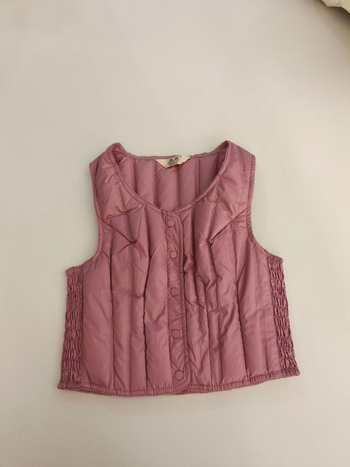 Fengyi sieviešu dūnu veste, īss siluets, apaļš kakls, priekšējais rāvējslēdzējs, pildījums: balta pīļu pūka, galvenā auduma sastāvs: poliester (95%+)