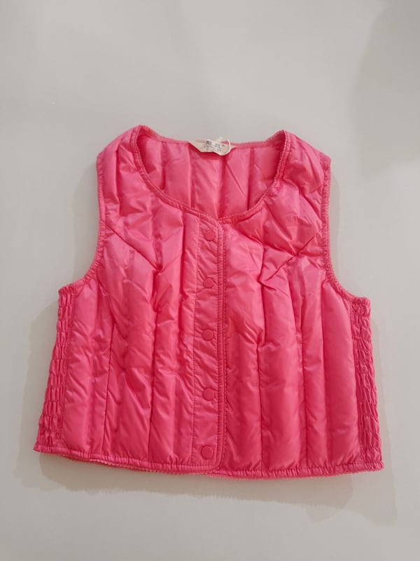 Fengyi sieviešu dūnu veste, īss siluets, apaļš kakls, priekšējais rāvējslēdzējs, pildījums: balta pīļu pūka, galvenā auduma sastāvs: poliester (95%+)