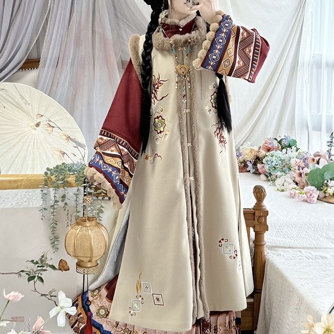 Tradicionāla ķīniešu kleita sievietēm nacionālā stilā – Chenille audums ar Spandex, pūkaina plisētā jaka un etniskais ziemas komplekts