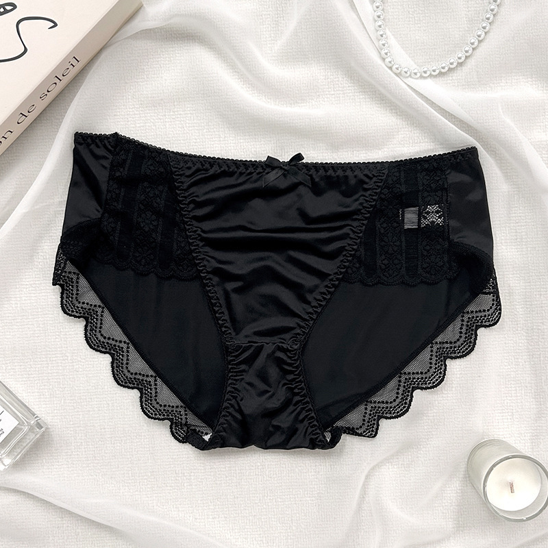 Sieviešu mežģīņu apakšveļa no viskozes, viduklis vidējā līmenī, kokvilnas odere cirkšņa zonā, antibakteriāla, adīta mežģīne, loku motīvs