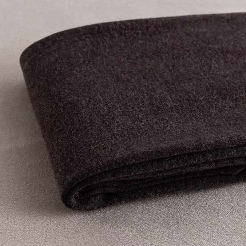 Ženske pamučne fleece termo tajice - podizanje stražnjice, oblikovanje, otporne na nabiranje naborima; srednja debljina; sadržaj pamuka 50–70%