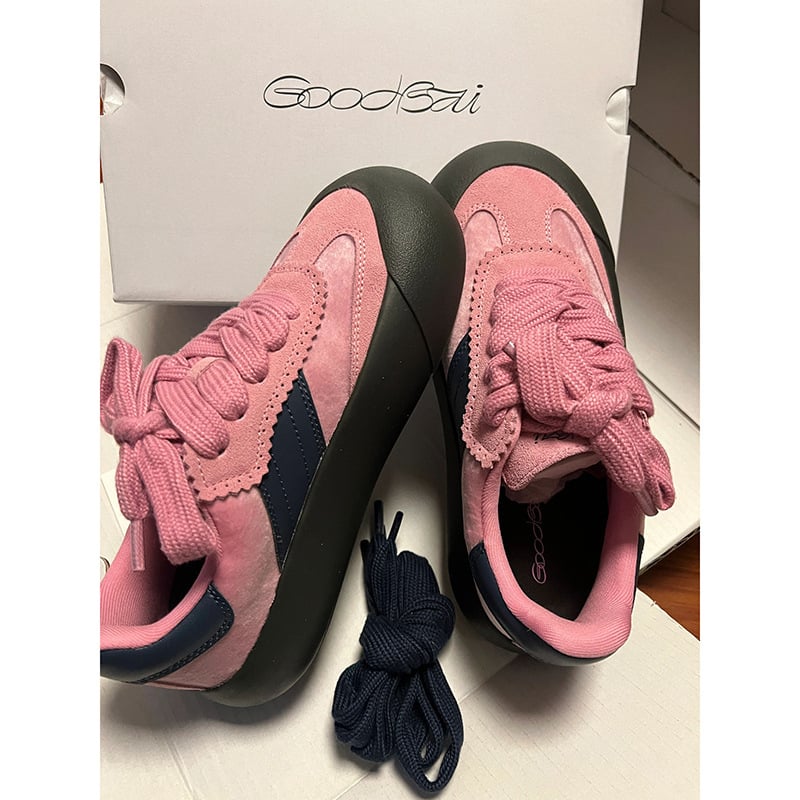 Sieviešu ikdienas sporta apavi, zems augšējais apvalks, virsmas materiāls no super šķiedras, gumijas zole, auklu aizdare