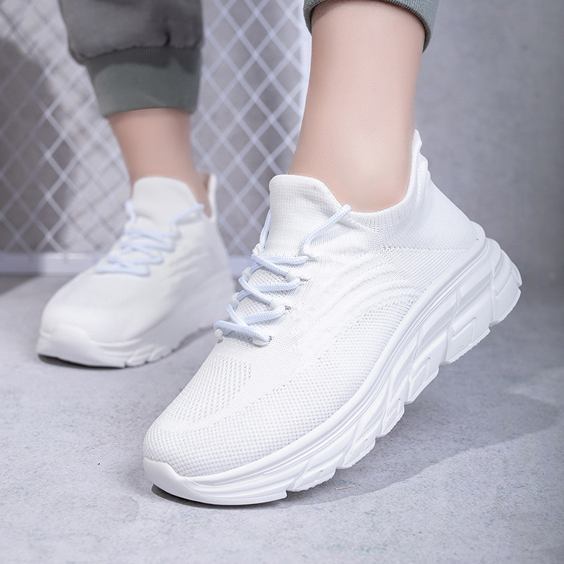 Unisex tenisice za sport i svakodnevicu s prozračnim mrežastim gornjim dijelom, niski profil, vezanje, debeli potplat i PU uložak, pogodne za trčanje