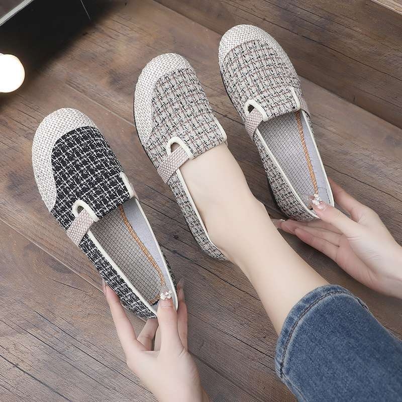 Ženske slip-on tenisice od platna, prozračne, gumena podplat, srednja visina, klin 4–6 cm