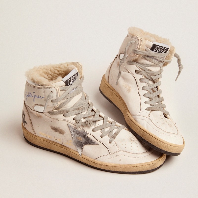 Uniszex magas szárú tornacipő első réteg marhabőrből, vintage distressed minta, kézzel festett graffiti dizájn, beépített magasság-növelő, gumitalp