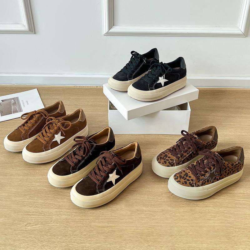 Ženske casual tenisice od nubuk kože, skriveno povećanje visine 5 cm, leopard uzorak, fleece podstava, vezanje čipkama