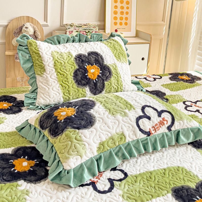 Navlaka za jastuke od mliječne velur tkanine, quiltana s čipkom, topla; 96% mliječni velur/vlakno proteina mlijeka; broj vlakana >150; reaktivno bojanje