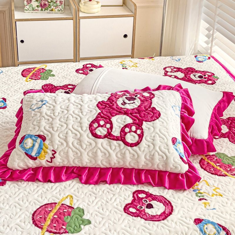 Navlaka za jastuke od mliječne velur tkanine, quiltana s čipkom, topla; 96% mliječni velur/vlakno proteina mlijeka; broj vlakana >150; reaktivno bojanje