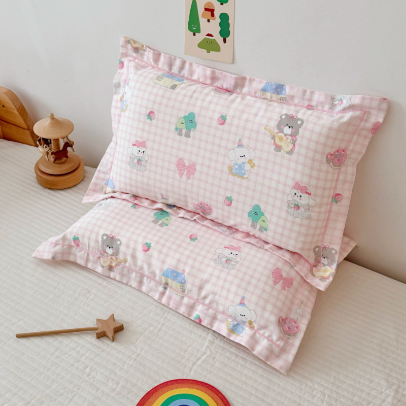 Párnahuzat, pamut twill anyag, rajzfilm stílus, szálanként színezett nyomtatás, egész éves használatra