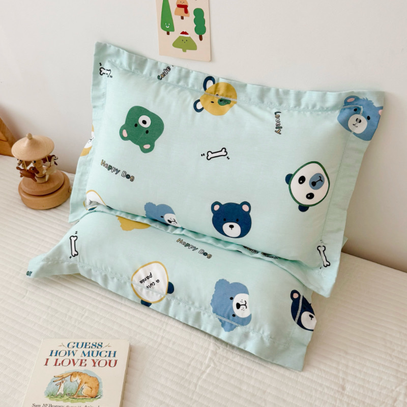 Párnahuzat, pamut twill anyag, rajzfilm stílus, szálanként színezett nyomtatás, egész éves használatra