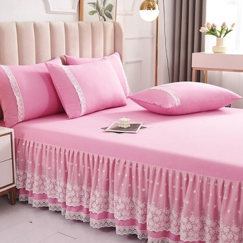 Koreapärase stiiliga voodipesa kattev pitsiga, kolmene komplekt, jääsilk materjalist, harjatud tekstuur, reaktiivne trükk ja värvimine, printsessi stiil