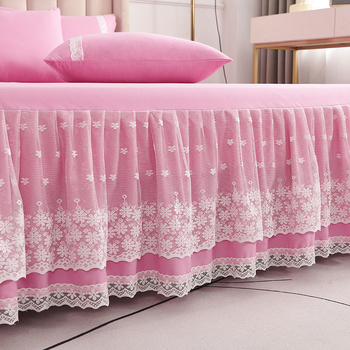 Koreapärase stiiliga voodipesa kattev pitsiga, kolmene komplekt, jääsilk materjalist, harjatud tekstuur, reaktiivne trükk ja värvimine, printsessi stiil