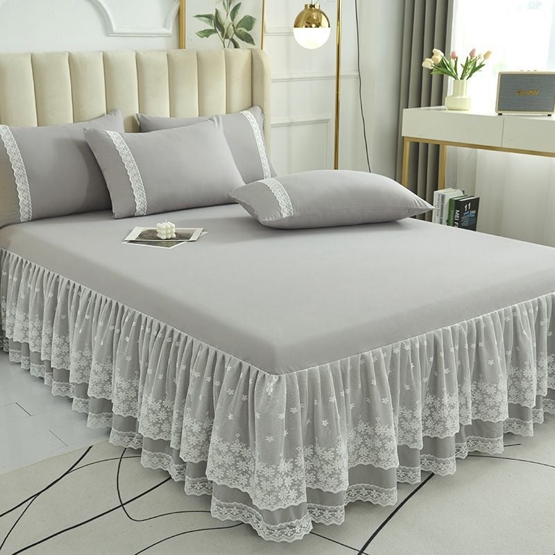 Koreapärase stiiliga voodipesa kattev pitsiga, kolmene komplekt, jääsilk materjalist, harjatud tekstuur, reaktiivne trükk ja värvimine, printsessi stiil