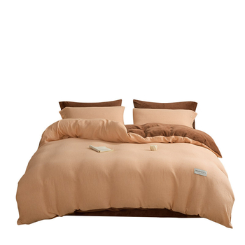 Četverodijelni set posteljine od mliječnog velura, reaktivno ispisivanje i bojanje, monofoni uzorak, moderan minimalistički stil