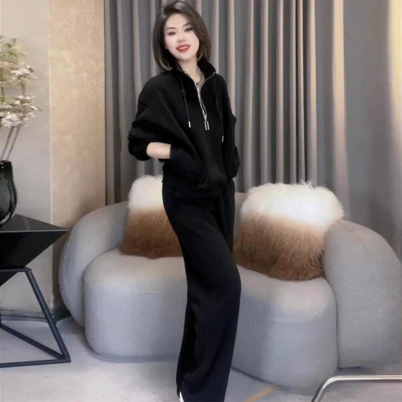 Dvodjelni PVC sportski set za žene, dugi rukav s polu-zipom, svilenkasti sjaj, hlaće do 3/4 duljine, proljeće 2025