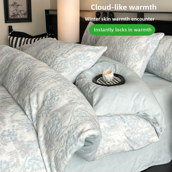 Milk Velvet voodipesu komplekt, neljaosaline komplekt, kahepoolsed tekk, ühetooniline muster taimedega motiiviga, talve soojus