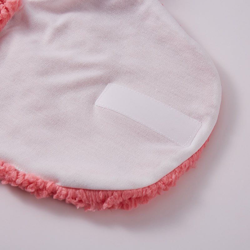 Zīdaiņu guļammaiss, aploksnes stila, ārējais materiāls: kokvilnas flīss, iekšpuse un pildījums: kokvilnas šķiedra un sametināts kokvilnas pildījums, ziemas/ rudens lietošanai