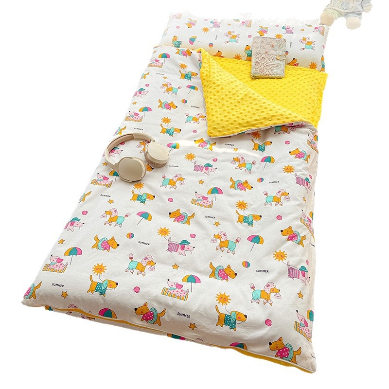 Sac de dormit pentru copii, design desen animat, material: 100% bumbac + bean fleece, 1.1–1.5 kg, compoziție 50% bumbac + 50% bean fleece