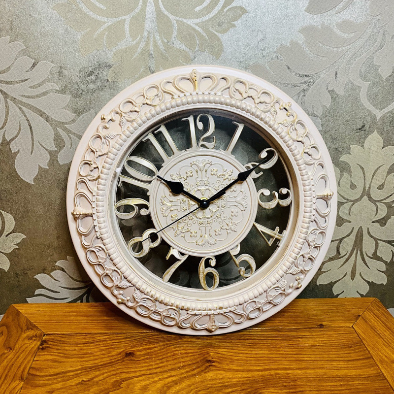 Zidni sat, kružni oblik, retro europski stil, analogni brojčanik s brojkama, napaja se baterijom, precizan mehanizam, pogodan za dnevni boravak