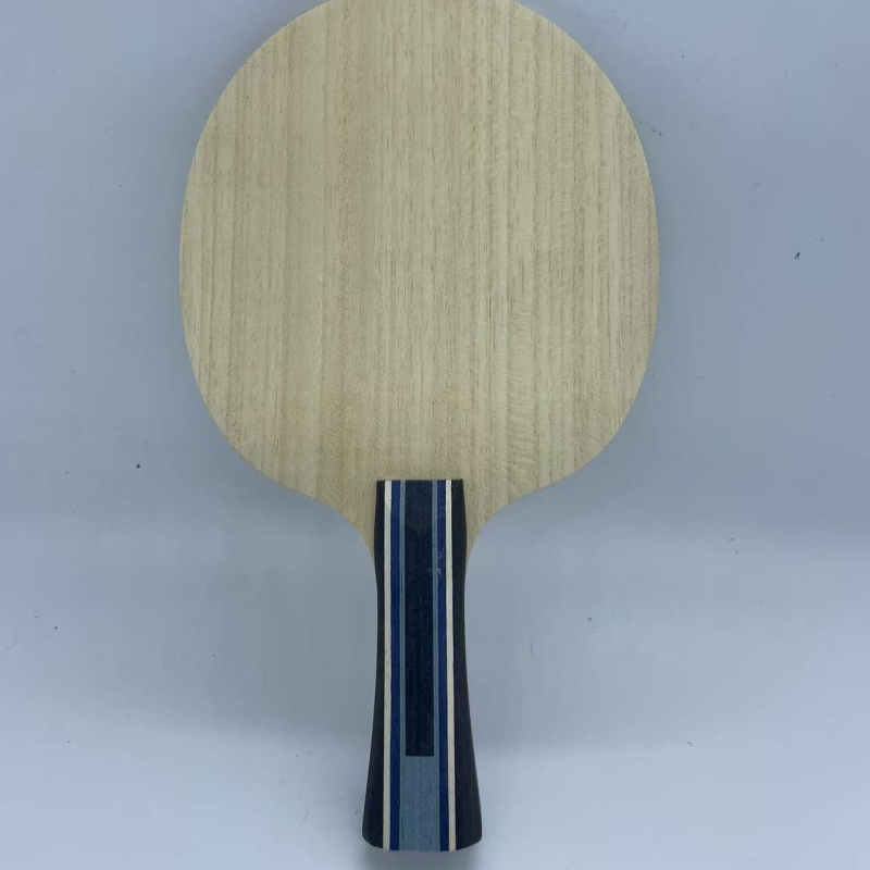 Lamă de tenis de masă | 7 straturi, 5 lemn + 2 carbon, Ayus nucleu, tip lovire laterală