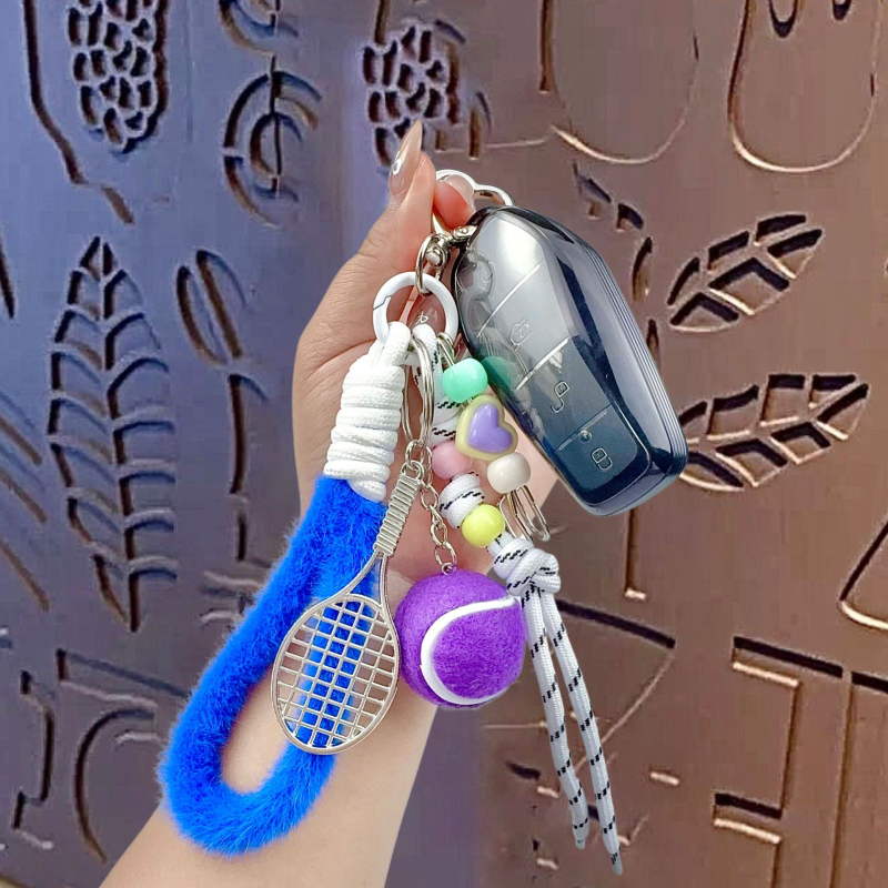 Grunting Bear animacinis PVC raktų pakabukas su krepšio pakabuku – atskirai įpakuotas, paruoštas dovanai