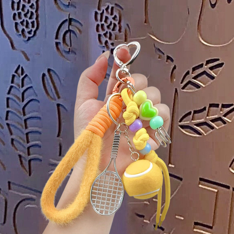 Grunting Bear animacinis PVC raktų pakabukas su krepšio pakabuku – atskirai įpakuotas, paruoštas dovanai