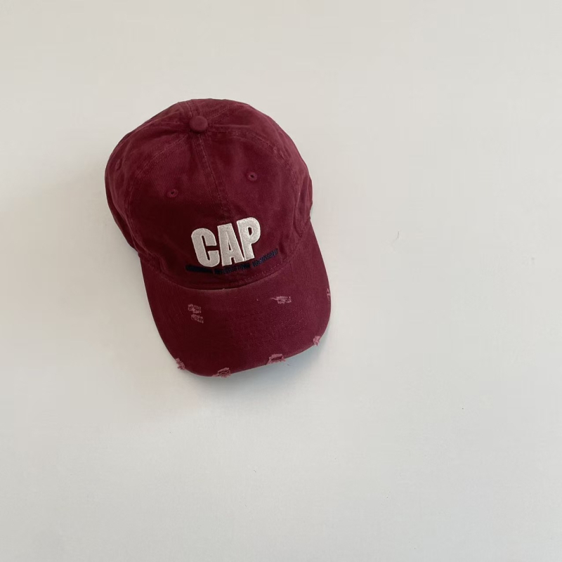 Dječja baseball kapa s izšivenim slovom, trendovski četverosezonski stil, američki stil