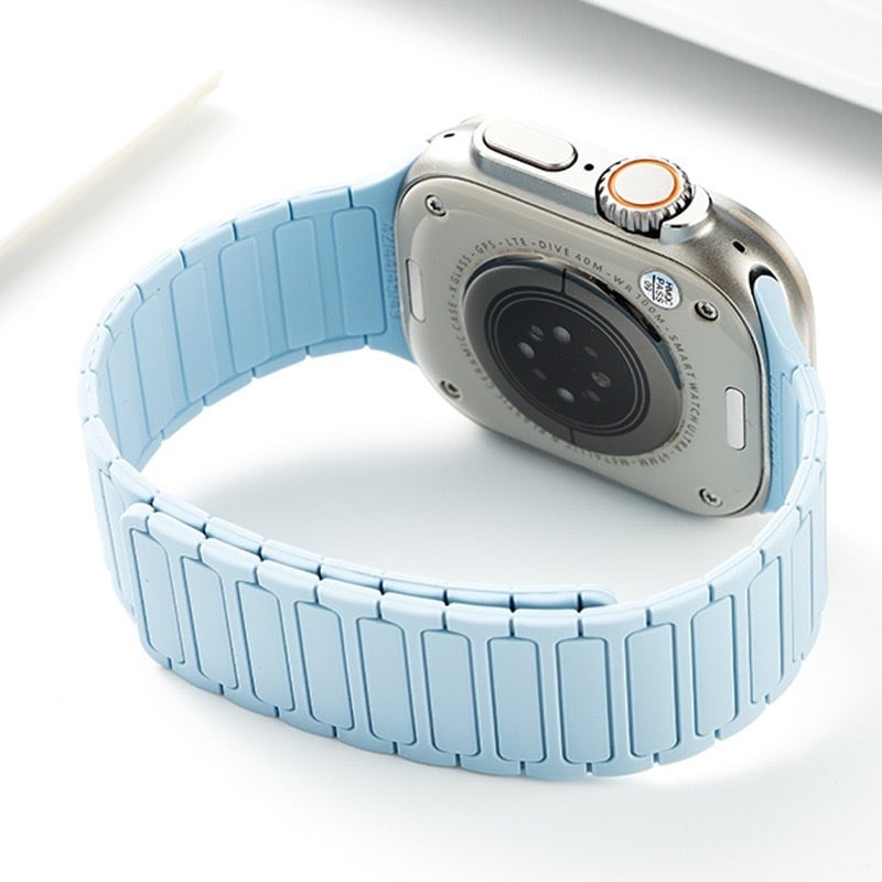 FKFM Λωρίδα ρολογιού από σιλικόνη με μαγνητικό κούμπωμα, αθλητικό στυλ, συμβατή με Apple Watch