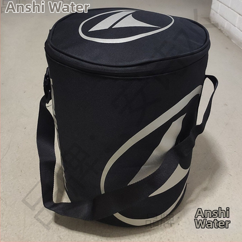 Izolovaná tenisová taška – skladacia, prenosná, valcovitého tvaru, vlhkosť odolná