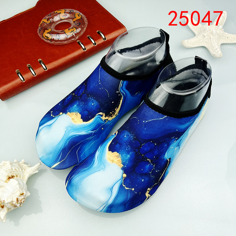 Cipele za rijeku – protuklizne, niski gornji dio, mrežasti gornji materijal, gumena srednja potplat, gumeni donji potplat