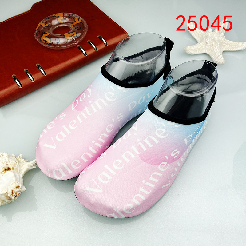 Cipele za rijeku – protuklizne, niski gornji dio, mrežasti gornji materijal, gumena srednja potplat, gumeni donji potplat