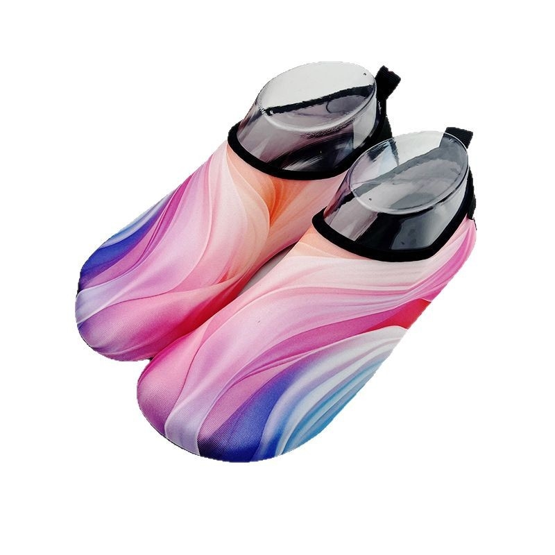 Cipele za rijeku – protuklizne, niski gornji dio, mrežasti gornji materijal, gumena srednja potplat, gumeni donji potplat