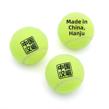 Treniņiem tenisa bumba, augsta elastība, gumijas konstrukcija, piemērota jauniešu apmācībai un amatieru sacensībām; piemērota galda tenisam un citiem bumbu sportiem; bez logotipa