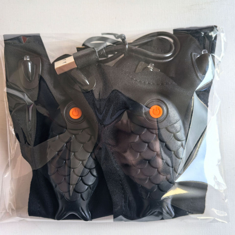 Elastomerinio audinio LED pirštinių žvejybai, su baterijomis, kvėpuojančios, kairė/ dešinė rankos variantai, LED apšvietimas, diapazonas iki 50 m