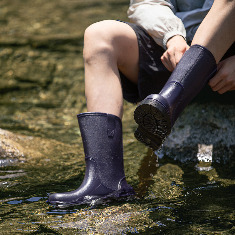 Vīriešu lietus zābaki ar augstu augšdaļu, PVC augšējā daļa, EVA iekšējā zole, sietu oderējums, plastmasas zole