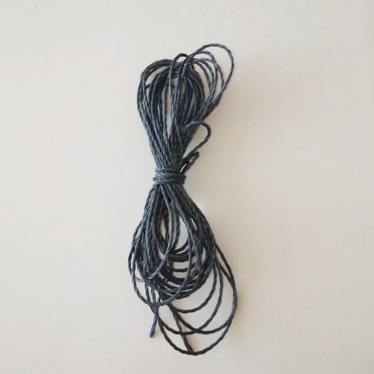 Комплект за риболовни принадлежности: кутия за примамки, въже, игла за поправка на мрежи, ремонтна нишка и стоманена тежест