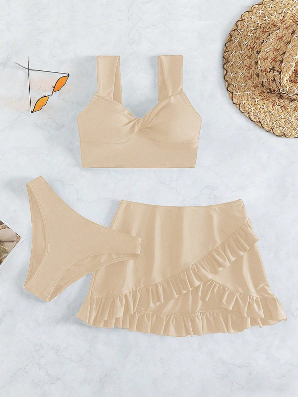 Trodijelni bikini set: napuhani gornji dio bez metalne potpore; suknjasti trokutasti briefs; jednodijelni najlon kupaći s Lycra podstavom