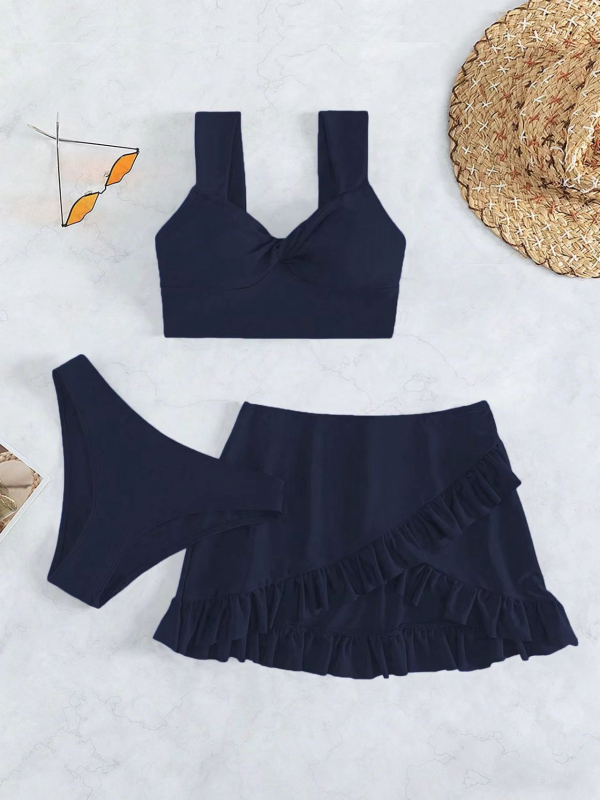 Trodijelni bikini set: napuhani gornji dio bez metalne potpore; suknjasti trokutasti briefs; jednodijelni najlon kupaći s Lycra podstavom