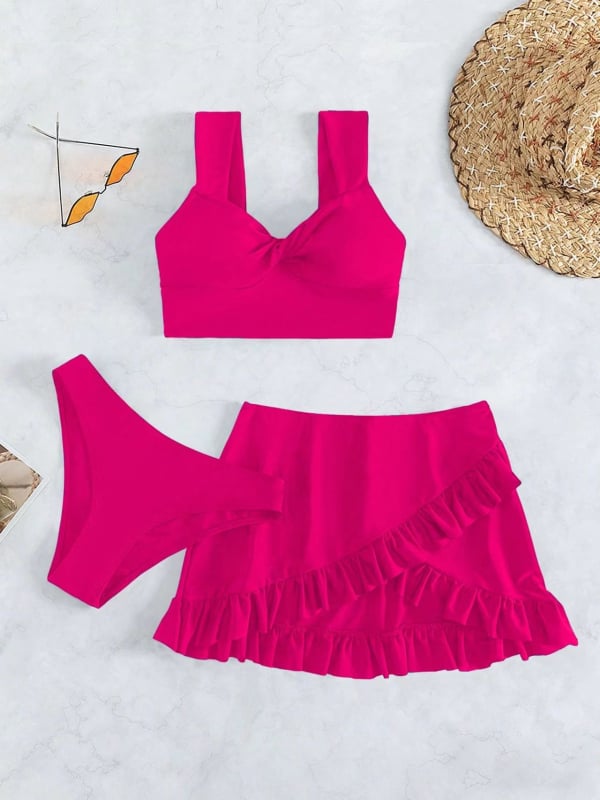 Trodijelni bikini set: napuhani gornji dio bez metalne potpore; suknjasti trokutasti briefs; jednodijelni najlon kupaći s Lycra podstavom