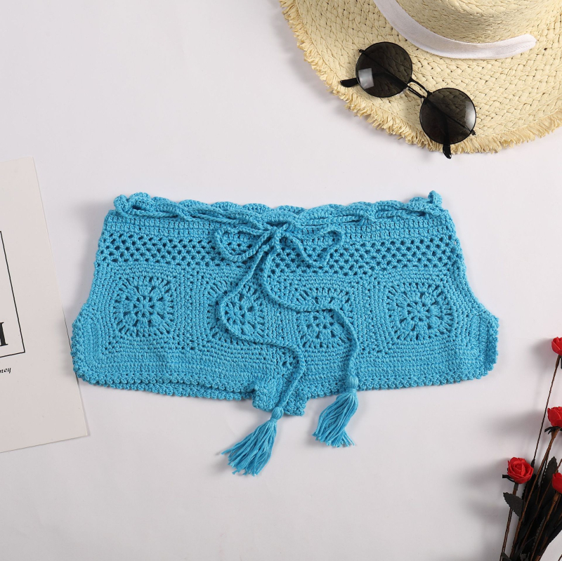 Ženski bikini briefs, jedinstveni jednofarbni uzorak, sexy i uski kroj; materijal: akril 100%, podstava od poliestera, težina 75; bez jastučica, bez čelične potpore; pogodno za plivanje, trčanje, vožnju biciklom i fitness.