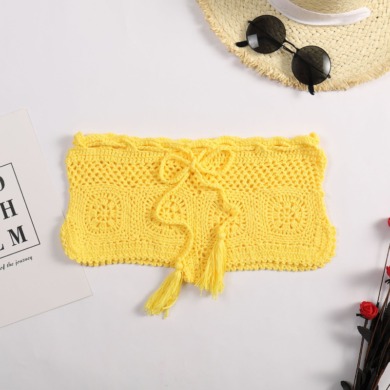 Ženski bikini briefs, jedinstveni jednofarbni uzorak, sexy i uski kroj; materijal: akril 100%, podstava od poliestera, težina 75; bez jastučica, bez čelične potpore; pogodno za plivanje, trčanje, vožnju biciklom i fitness.