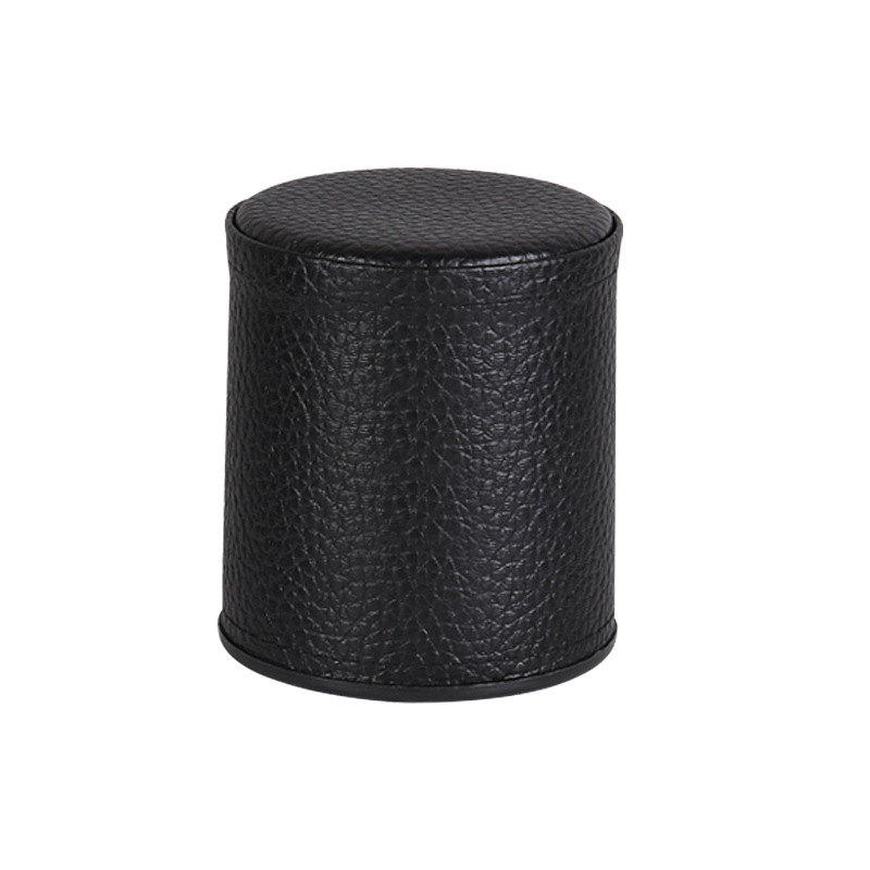 Set kockica s kožnim velurom i utišavajućim čašom i bazom — prilagodljiv za igre u baru i karte