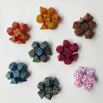 7 akril kauliņi Helovīna motīviem – netradicionāla forma, noapaļoti stūri, Create