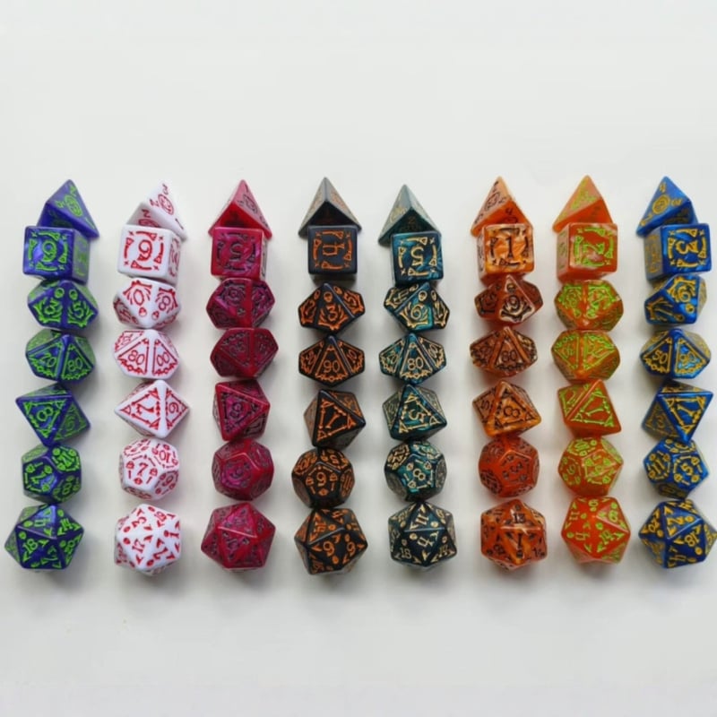 7 akril kauliņi Helovīna motīviem – netradicionāla forma, noapaļoti stūri, Create