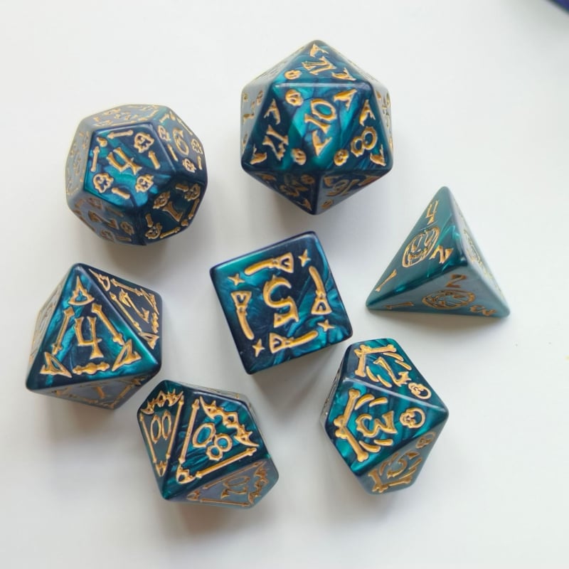 7 akril kauliņi Helovīna motīviem – netradicionāla forma, noapaļoti stūri, Create