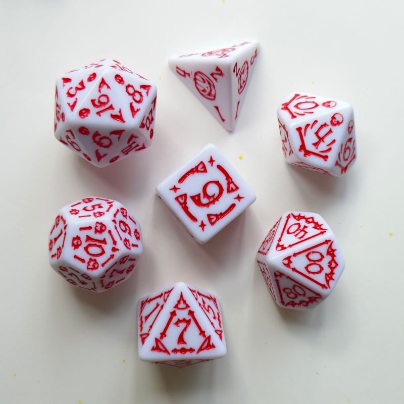 7 akril kauliņi Helovīna motīviem – netradicionāla forma, noapaļoti stūri, Create