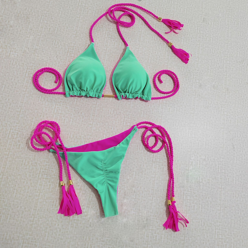 Ženski dvodijelni bikini set s podstavljenim trokutastim gornjim dijelom, bez čelične potpore; materijal najlon 82% s podstavom najlona; gaćice briefs; za plivanje