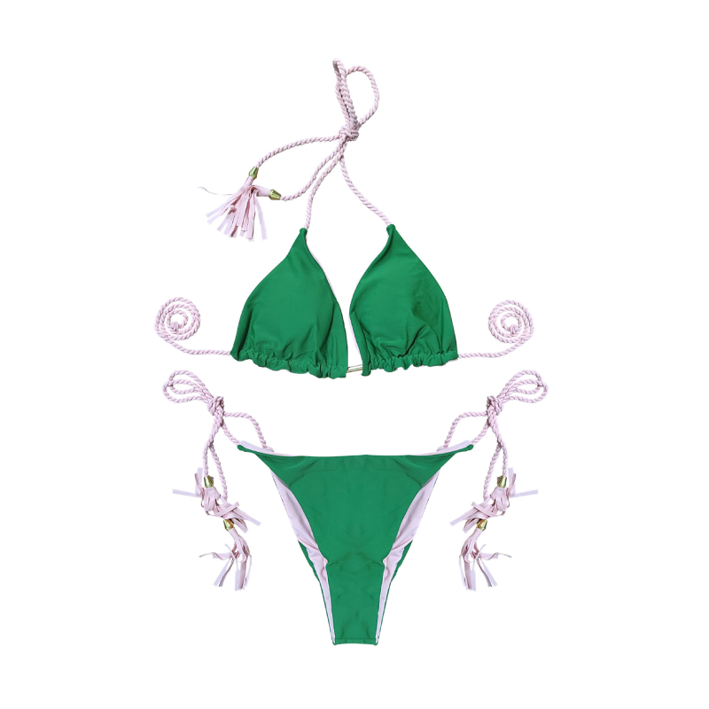 Ženski dvodijelni bikini set s podstavljenim trokutastim gornjim dijelom, bez čelične potpore; materijal najlon 82% s podstavom najlona; gaćice briefs; za plivanje